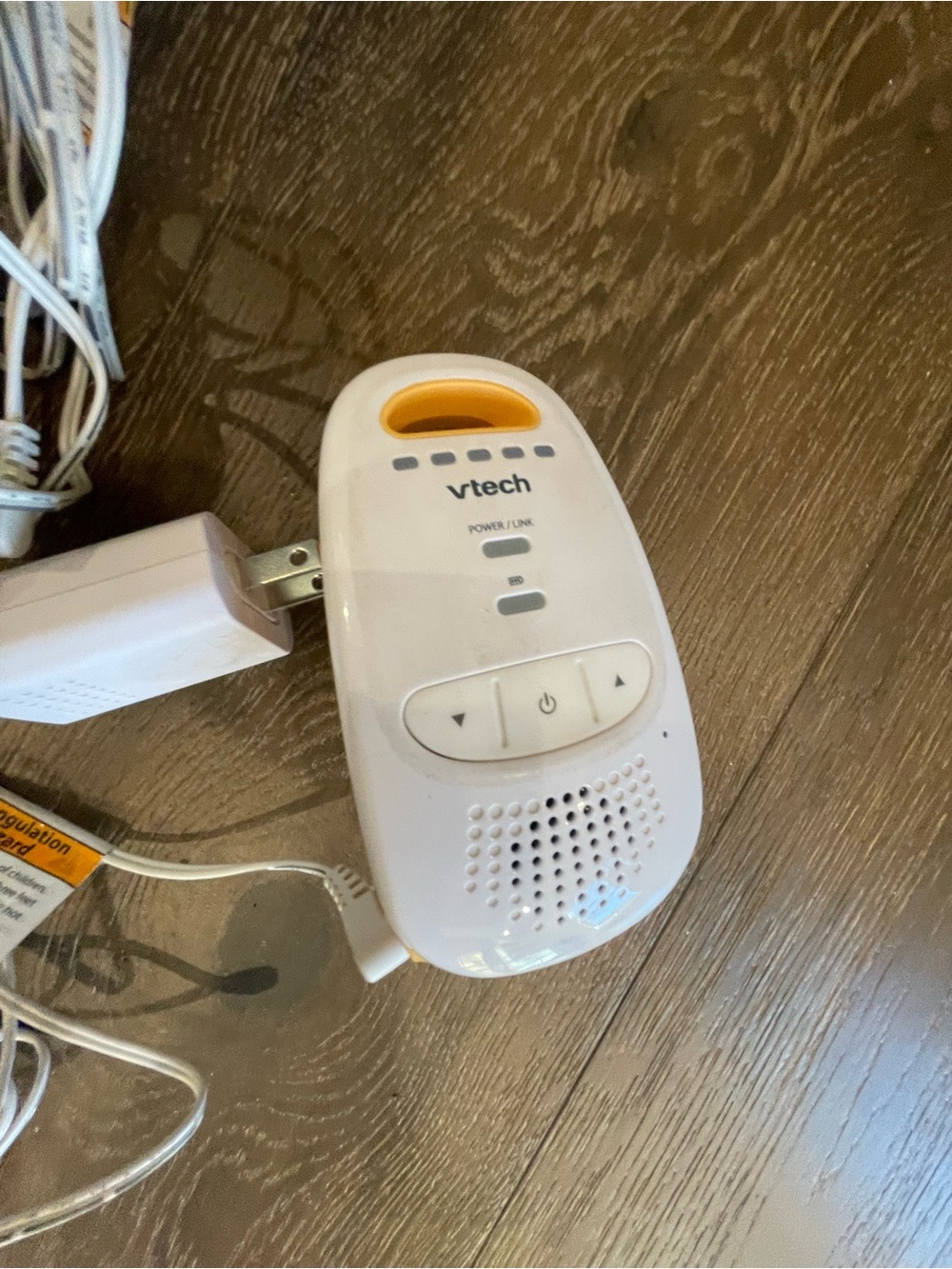 VTech Baby Monitor Set in White and Yellow - Picture 3 of 3
